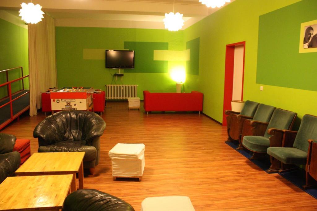 Baxpax Kreuzberg Hostel Berlin Exterior foto